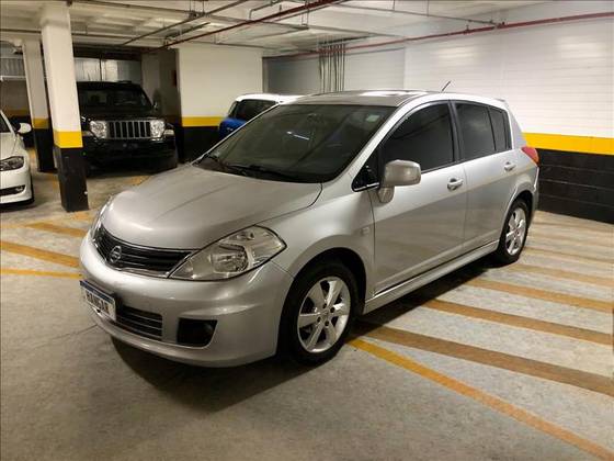 NISSAN TIIDA 1.8 SL 16V FLEX 4P AUTOMÁTICO